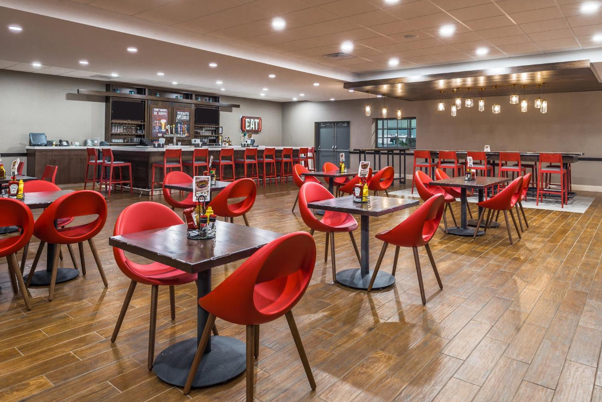 Holiday Inn Auburn-Finger Lakes Region By Ihg Exterior photo